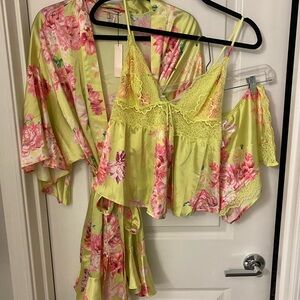 Victoria's Secret Floral Set
